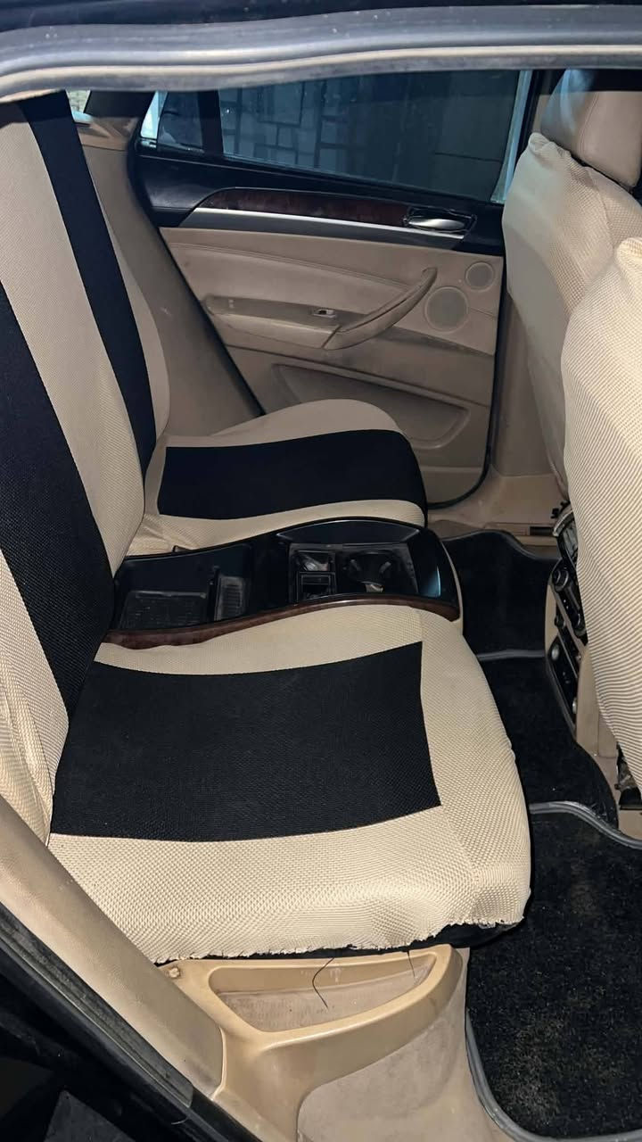 سلام عليكم بي ام x6 مديل ٢٠٠٩ مكينة لكزز 1uz جديدة رقم سليمانية قديم تحويل او وكال كهربائيات كلهة شغالة بيبان شفط صندوك شفط النواقص التبريد نقص بواري والمسجل وكف فجئة جبتلهة شاشة الماسحات وكفت والرماش السيارة جوبلس مكان السيارة بغداد السعر ٩٥ اي استفسار متواجد خاص
