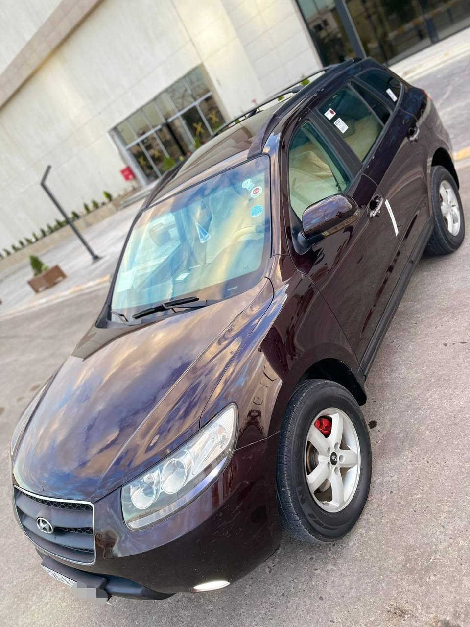 السلام عليكم…
للبيع اعتذر عن الاقساط والوعده ...بسعر 133$$
هونداي سنتافياخليجي 1/1  2009 لون ماروني  (عنابي) رقم صلاح الدين انكليزي(26) سنوية جديدة وهزة جديدة شرط التحويل…
سيارة مكفولة كفالة عامه من الصبغ ومن الفتح والتبديل
سيارة جاهزة بدون اي نقص…
مكينة 6v/2700 بدون فتح
شرط محرك وكير وصدر وكهربائيات وتبريد وتدفئة وتخم تاير سيارة جاهزة من كلشي….
مواصفات فول 1/1 فول معروفه مواصفاتها 
7 راكب 
3:قطع تبريد
سلايت روف 
مري شفط واشاير 
كشنات جلد 
كهرباء كشنات 2
وبيها هواي مواصفات بعد
العنوان/ صلاح الدين/ تكريت…
 اعتذر عن الاقساط والوعده…
السعر 133 $$
للاستفسار
***********
