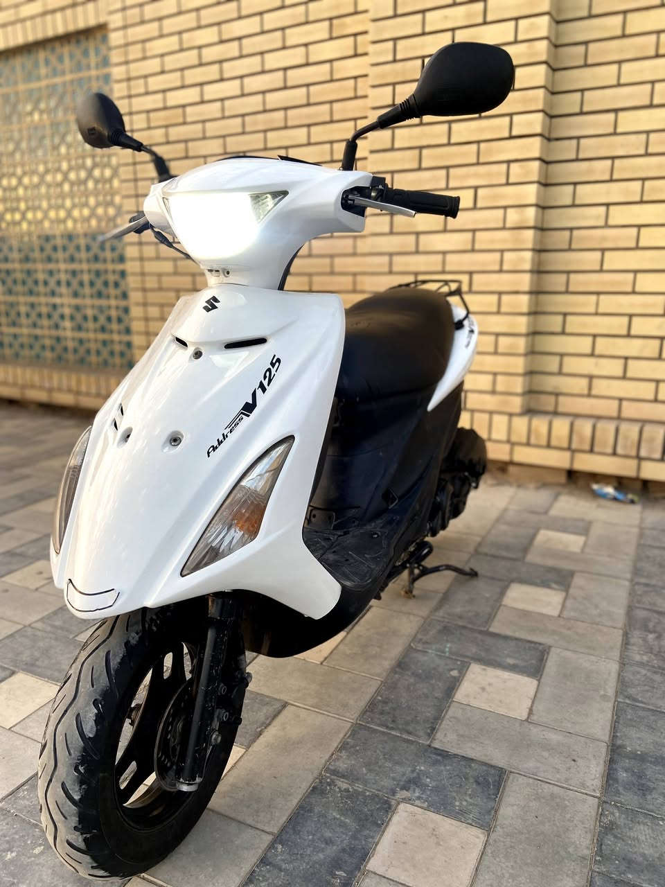 سلام عليكم من رخصه صاحب الكروب ادرس ياباني حديث 
للبيع الدراجه ماتشتغل بس مختنكه او مفتوحه ثلاث مرات 
للستفسار اتصل ***********
