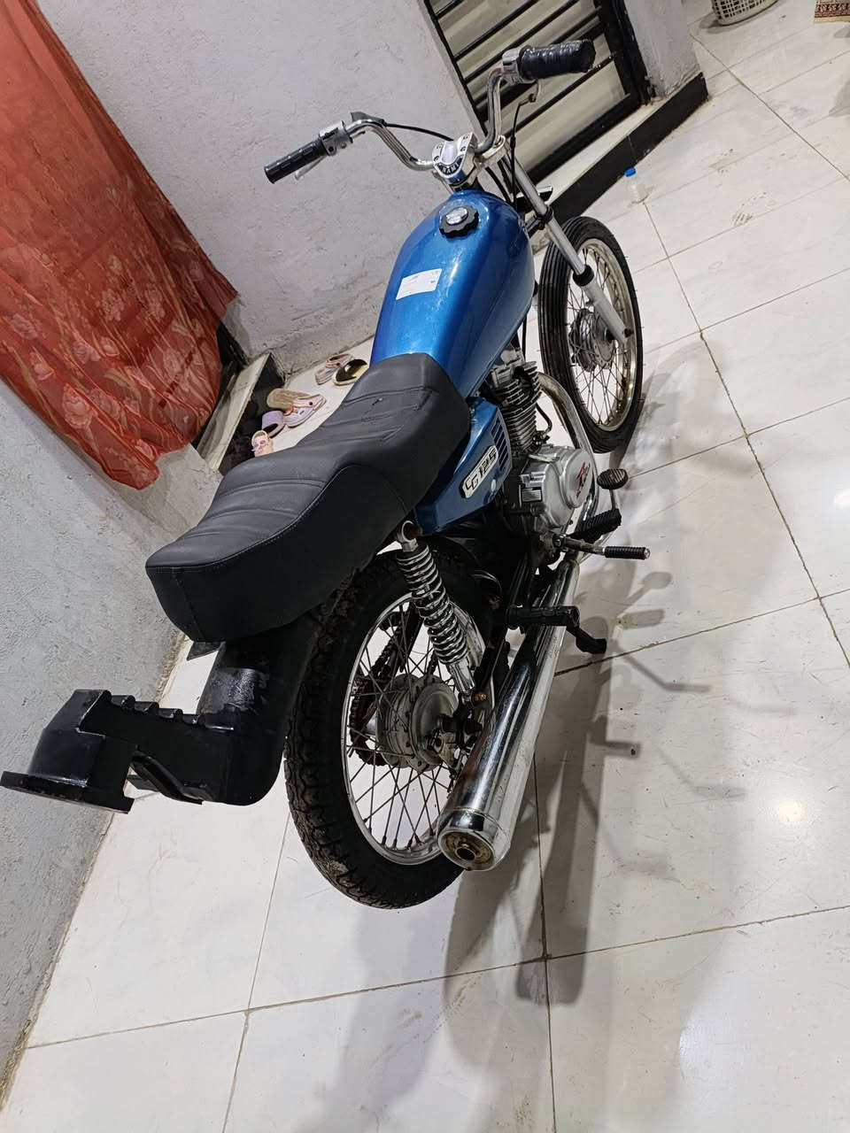 سلام عليكم للبيع رابيدو ما مفتوحه تعمير نهايت ل25 دراجه ادوات  مكاني جزيره سعر 550 وشراي يتصل ***********
