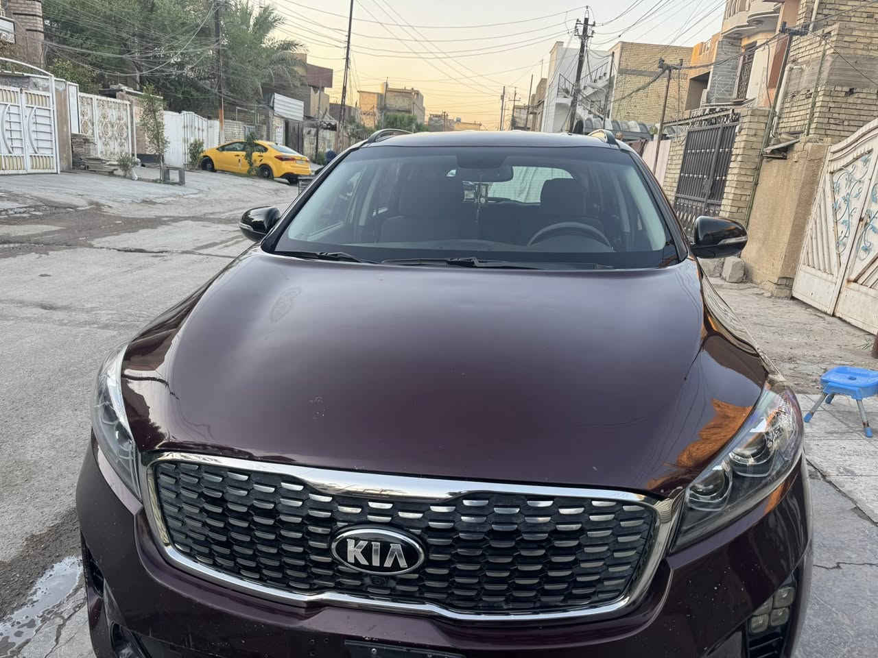 السلام عليكم 
كيا سورنتو
٦ سلندر 
فور ويل 
رادر
بصمه
٣ تبريد
حادثها سرقه
كشنات تدفه
مكان بغداد
رقم ***********
