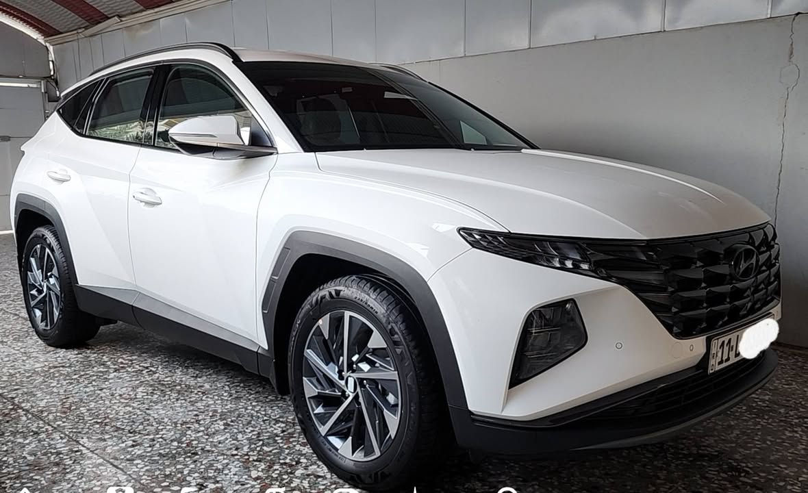 هيونداي توسان 2024 للبيع 
رقم بغداد الجديد 
 سياره مكفوله كفاله عامه  
 مواصفات 
حجم المحرك 2000 دوش
شاشه دجتل
تشغيل بصمة   
تشغيل عن بعد
‏AIRBAG عدد 2
سايد بريك دگمة   
بك لايت LED
كروس سرعه
اتو هولد
مري شفط 
مقاعد 2 امامية كهرباء 
بردات ابواب خلفية 
حساسات امامية 
حساسات خلفية 
حساس كشنات
تحكم مقود كامل
بصمات عدد 2 
انارة ترحيب
نقطة نزول منحدرات. 
نظام مانع تزحلق 
‏ABS
شاحن موبايل واير ليس  
اشاير بالمري والمري قابلة للطي 
مخرج AUX
مخرج USB
‏BIuetooth
مخرج منفذ الطاقة عدد 2    
درايف مود
‏(Normail - eco- sport t) 
جك سبير كتلوكات كلها جاهزة
كفاله عامه السياره  المكان  النجف الاشرف _ قرية الغدير 
 السعر 224 وبيها مجال 
***********
