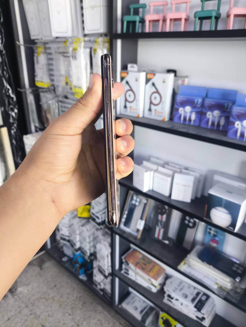 💰 السعر: 115 ألف قفل
📱 ايفون اكس ماكس
💾 ذاكرة: 64GB
🔋 البطارية: 100% (مستبدلة)
مواصفات الجهاز:
✅ دبل شريحة شغالات طبيعي
✅ صوت شغال
✅ هزازات شغالات
✅ كامرات شغالات وتصويرهم حيل حلو
✅ وايفاي + شبكات شغالات طبيعي
✅ شاشة ثلث خيارات أصلي
❌ فيس آيدي واكف
ملاحظة:
⚠️ الكلاس مفطور ومأثر على لمس الشاشة
📍 الموقع: موصل / الأيسر
📞 للشراي خاص أو اتصال مباشر: ***********
