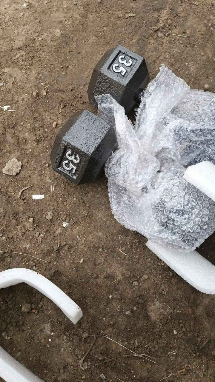 سلام عليكم دنمبلصات غير مستخدم للبيع الاستفسار ***********  فقط ٣٥ ايل بي الوزن
