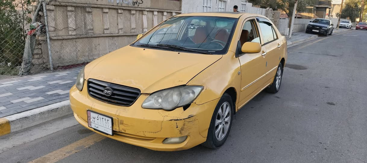 سيارة بلادية خير من الله ناقصها فقط تبريد كير ومكينة مكفولات السيارة كير عادي باسمي بيها طخة بالجاملغ الامامي الايمن سعرها ٤١ مكاني بغداد الكرخ *********** كرار
