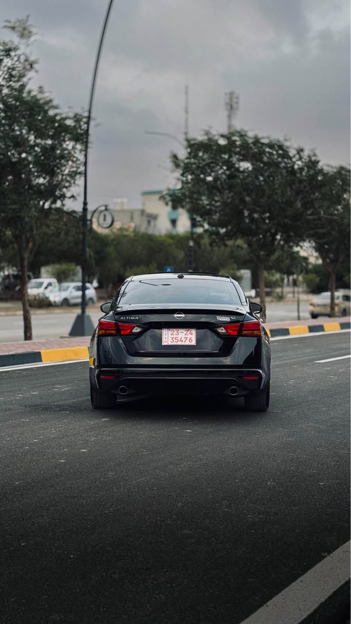 Nissan Altima SL ( فول مواصفات )
.
2024
.
ماشية ٣٨ ميل
.
مواصفات:
بصمة ابواب
بصمة تشغيل
سلايت
شاشة كبير
كاميرا 5
رادار 360
AUTO START
AUTO STOP
رادار امامي (تحديد مسار)
رادار جانبي (نقاط عمياء)
رادار خلفي (التحذير من الاصطدام)
حساسات جانبي
حساسات خلفي
تحكيمات ستيرين
كشن كهربائي
كشن جلد
كشن هيتر
ستيرن هيتر
تبريد مركزي
ليد زينون بيلادي LED لايتات
ليد بيلادى LED بكلايتات
ويل كروم
.
سيارة بدون صبغ ، جاملغ و بنيد مبدل بلادي نفس لون. رقم شاصي:
1N4BL4EV3RN356816
.
سعر السیارە ١٧٧ و بی مجال .
.
***********
.
مکان سیارە کلار كالار, السليمانية
