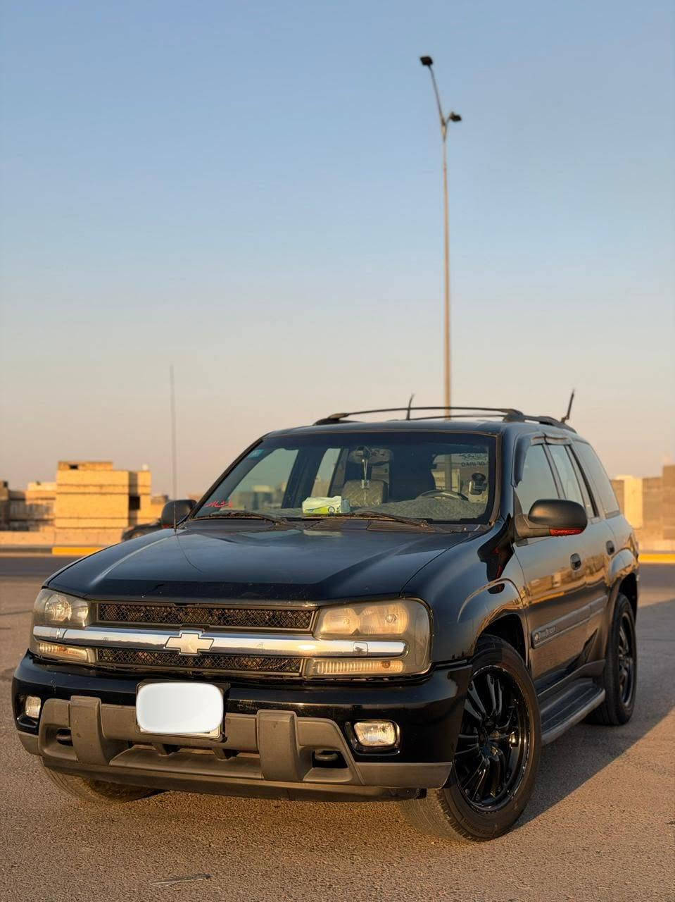 السلام عليكم للبيع سياره بلايزر 2002 LT 
رقم بصرة سنويه وهزه جديده 
 كفاله عامه ضربه وصبغ كير محرك 4200 قبق اسود المرغوب 
حداده تخم تاير سياره جاهزه من كلشي 
تبريد قطعتين ثلج 
شاشه كامره ويل 20 الرياضي
سعر 110 وبيهه مجال 
الستفسار ***********
