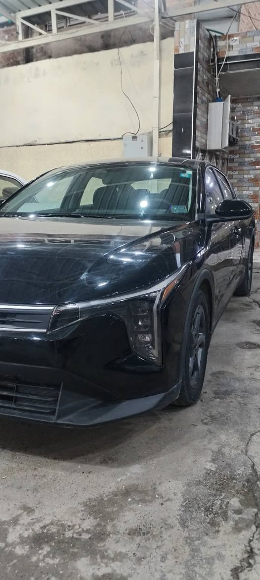 سلام عليكم 
كي فور 2025 k4 للبيع 

بدون ايرباك بعدها بوضع وكالة 

محرك : 2000 دوش 

عداد المشي :١٦٠٠ ميل 

مواصفات LXS 

بصمة 

تشغيل عن بعد 

 بصمة ابواب 

 بصمة جنطه 

شاشه متصل حجم كبير

منافذ شحن خلفية 

سايد بريك كهربائي 

مانع انزلاق 
 نقط عمياء 

 اشاير مري 

رادار امامي وخلفي وجانبي 

فول حساسات توقف ذاتي 

لد امامي مع عدسات زنون

لد خلفي 
 شحن واير لس 

كامره خلفية دقه hd 

تحكم وضعيات قياده 

فول تحكم ستيرن 

فول قيادة ذاتيه مع تحديد مسار  

قطعتين تبريد 

 ترحيب عند الاقتراب 

سياره رقم ديالى  

حادثها بقبق الصندوق خفيف جداً
وطراف وجومرلغات  

موجودة صورة بالمنشور 

باقي سياره كفاله عامه ع اخير 

عنوان : ديالى بعقوبة 

السعر180 وبي مجال بسيط

  واتساب 

***********
