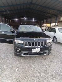 للبيع فقط جيب خليجي 2014 بيها صبغ قطعتين ونص بدون دواخل كير مكينه مكفو...