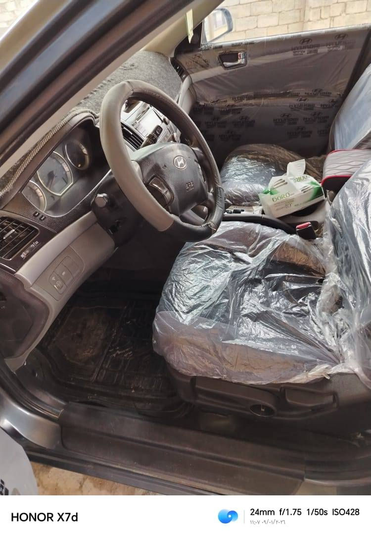 السلام عليكم
للبيع سوناتا 2009 

رقم بغداد وارد امريكي 

محرك 2400
السعر 115
مكان بغداد سبع البور 
مكلف بالنشر رقم صاحب سياره 

***********
