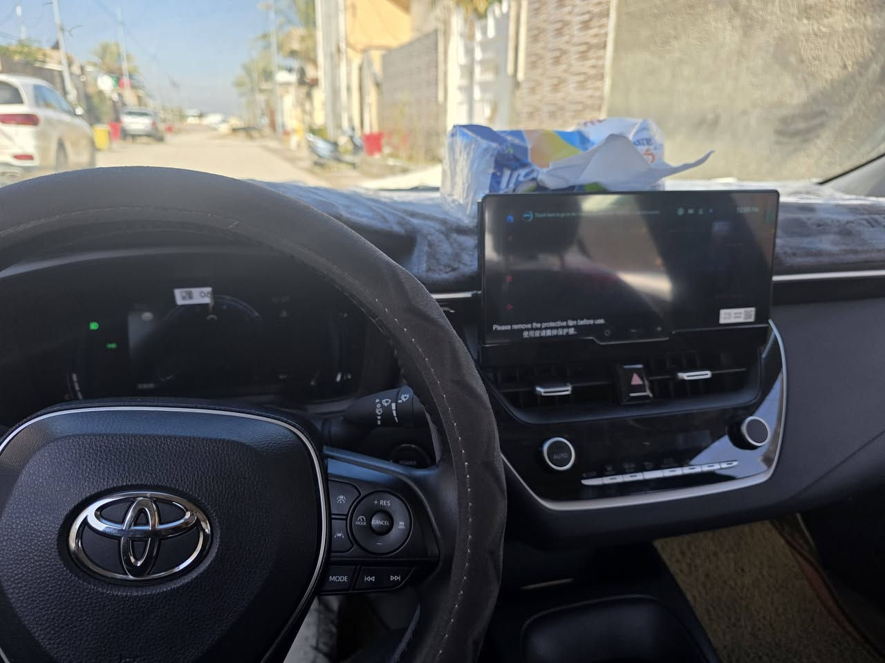 كورلا ٢٠٢٥ ماشيه ١٠ الف
فتحه رادارت كشنات جلد اوتو هولود 
هواي موصفات بعد بيه معروفه 
سياره كلش نضيف كفاله عامه دوشمه ارضيه جلد - جنطه جلد 
سعر 160  
***********
