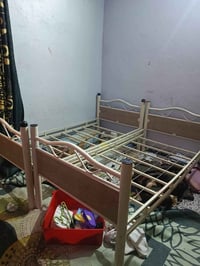سرير طابقين