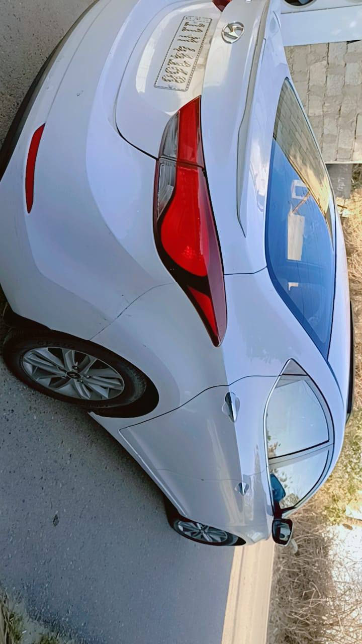 سلام عليكم النترا موديل 15 خليجي بسمي تحويل مباشر 
مكينة كير خير من الله تخم داير مكينة مفتوحة من اخذتهة  
بس لاصود راجز ولا تنقيص ولا تبخير ماشية 117 مكينة 1800 العنوان بغداد تاجي ورة المعسكر السعر 122 وبيها مجال ***********
***********
يمك لسونار وعلى رأسي
