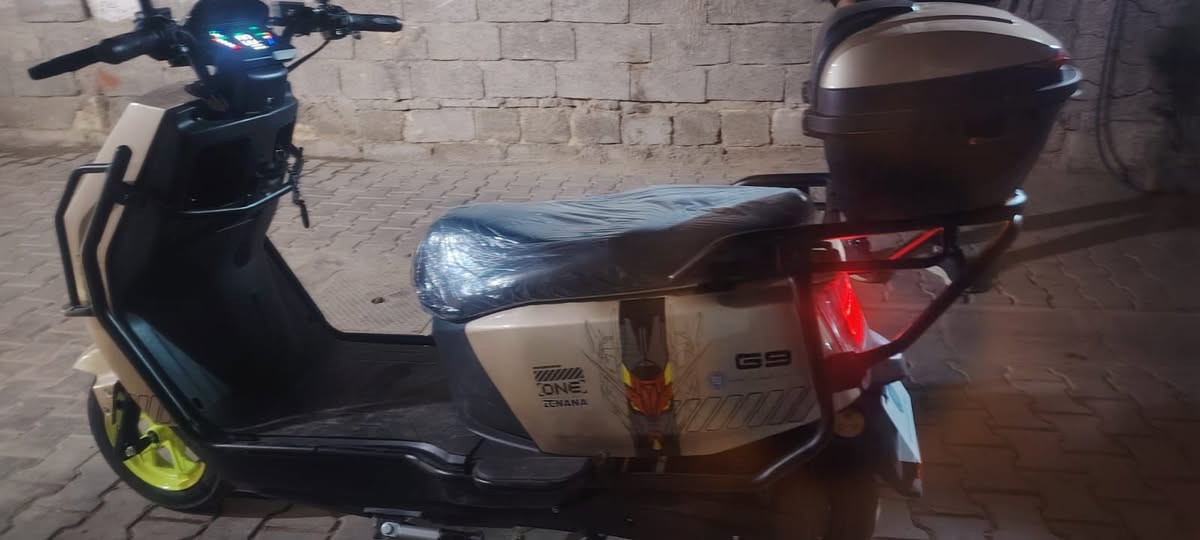 السلام عليكم دراجه شحن اجتني هديه وما محتاجها سعرها 950 وبيها مجال ما ماشيه ميل واحد بعدها بجيس مالتها وتساب فقط مكانها بغداد شعله ***********
