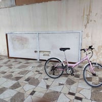 للبيع لوحة ماركيت طول ٣م عرض  ١م  سعر ١٠٠هزار  بايسكل ٢٠ باله  سعر ٤٥ه...