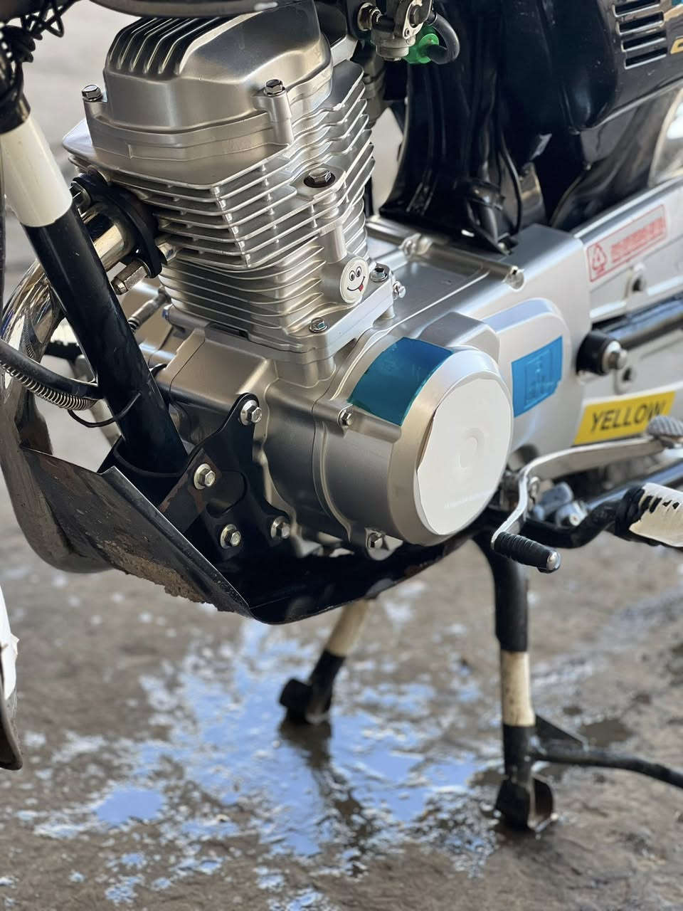 السلام عليكم شباب مكينه أربعه كير للبيع المكينه بعدها بل جيس فول نعومه وشلعه نوع المكينه نامه متياز التواصل خاص أو عل رقم ***********
