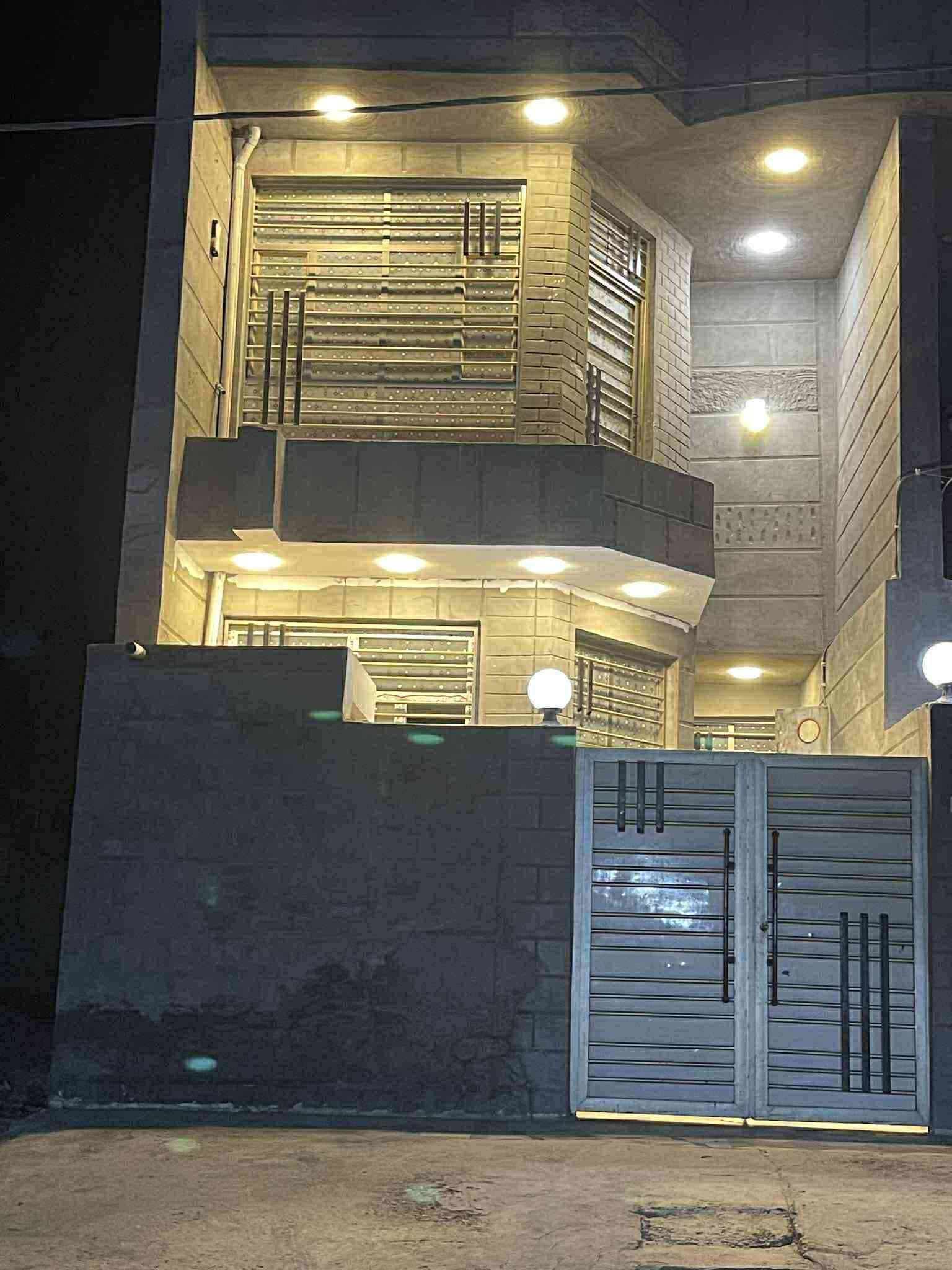 مشتمل الا يجار ورديه خارج شارع  30 ***********
