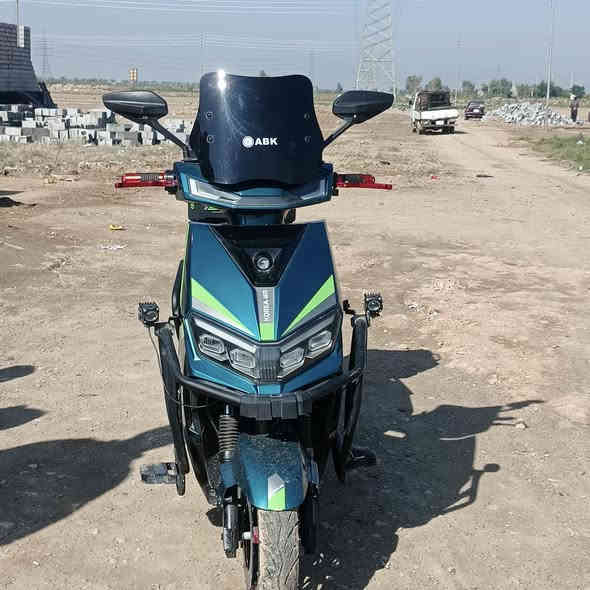 سلام عليكم
للبيع MR دراجه شحن 
السعر مليون و١٠٠ او مراوس ادراجه بوكسر 
للاتصال ***********
