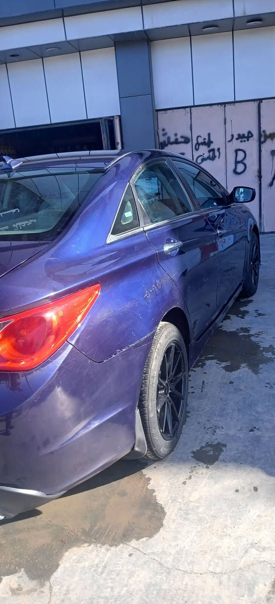 السلام عليكم سوناتا 2013 وارد امريكي حادث جاملق الامامي جهة الصدر مكينه 2400 السعر 110 بيها مجال قليل للتواصل على هذا الرقم ***********
