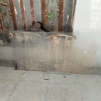 جام خانه للبيع ارتفاع 2.55   وعرض 3.10   نضيفه بس بيها تراب  السعر 225...