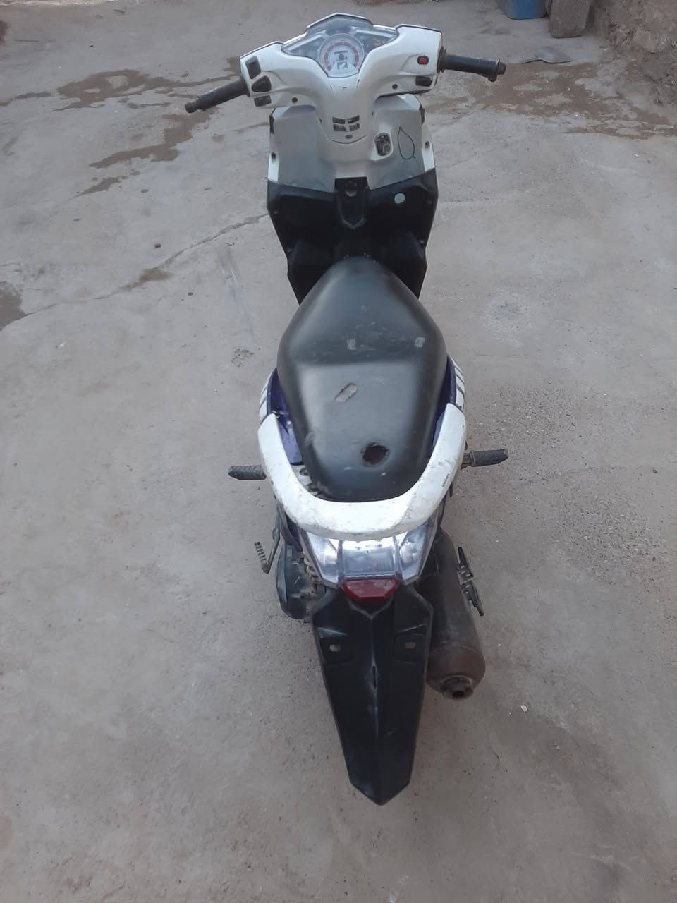 هوندا سرعه  140 كوم حديد سعرها 150 وبيها مجال قليل مكاني بغداد الرشاد الاتصال ***********
