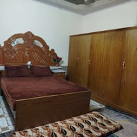 العنوان النجف حي الشهداء  السلام عليكم غرفه ام الخمسه طابق واحد بالغرف...