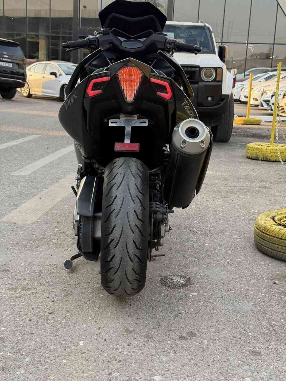 السلام عليكم
تي ماكس 2014 حجم المكينة 530 مكفولة عدة الشخوط ممشاهة 10 الف تقريباً بحالة الوكالة لون مميز ومكفولة من الصبغ تايرات اصلية اشاير اصلية معروضة ب58 وبيهة مجال شي بصيط بكاني بغداد خاص ما اجاوب ***********
