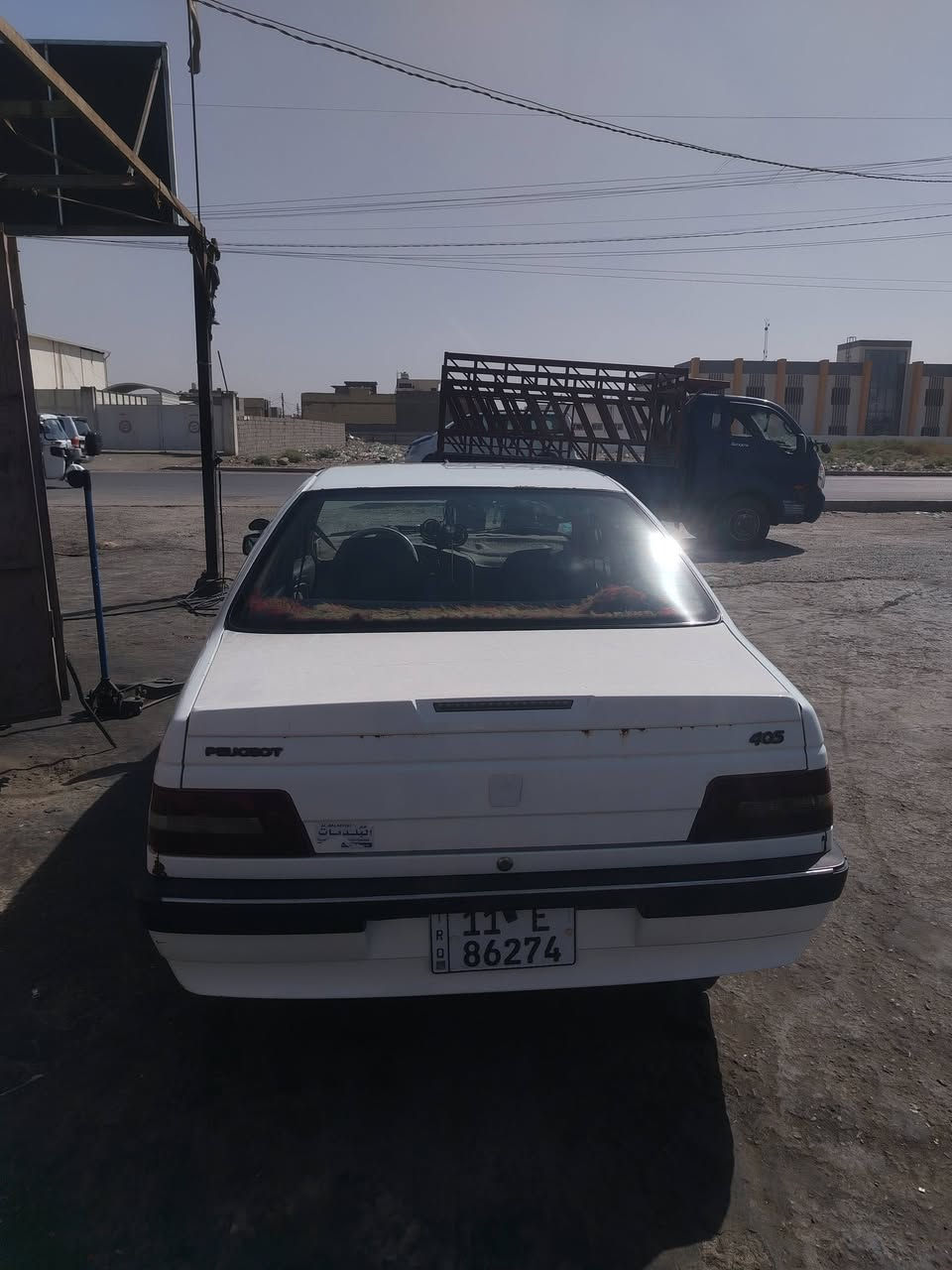 السلام عليكم
بيجو لميس 405 مديل 2013 رقم بغداد مكاني بغداد
الكير ومحرك مكفول مكفوله من الضربه  حداديه باتري كله جديد سياره مال بيت وما متعوبه ومكفوله من كلشي ومتصرف عليه الف وترايه وين متريد السعر 47 وبيه مجال حك الجيه   اسلني ماسنجر اجاوب وعل وتساب ***********
