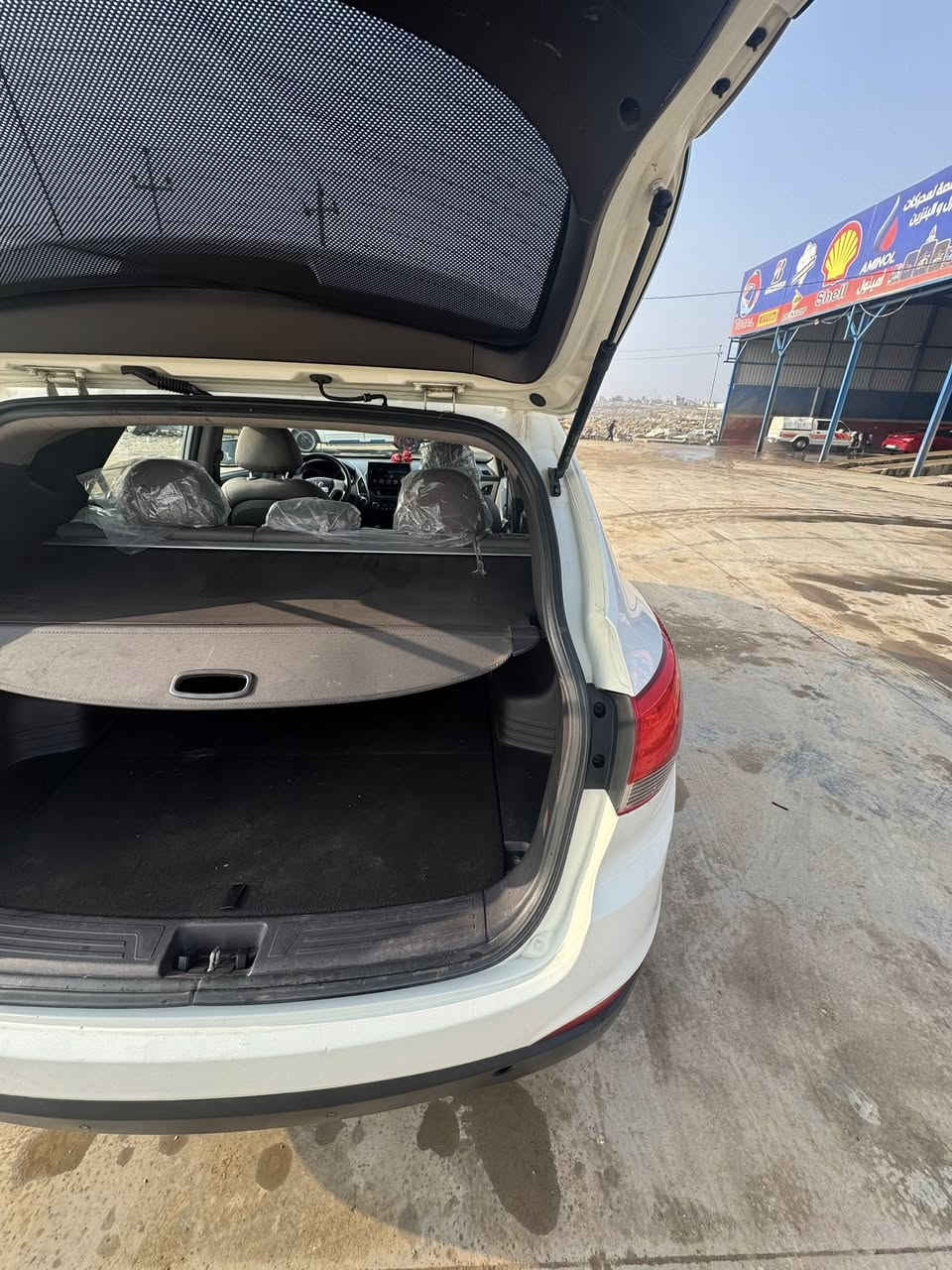 السلام عليكم توكسن2010 فول فول بنوراما ماشي 118 الف حقيقي بدون صبغ بدون تبديل السيارة جديده حيل محرك مامفتوح السعر140 وبيها مجال لليشتري مااتواكف على سعر الله يرزق الجميع*********** ***********
