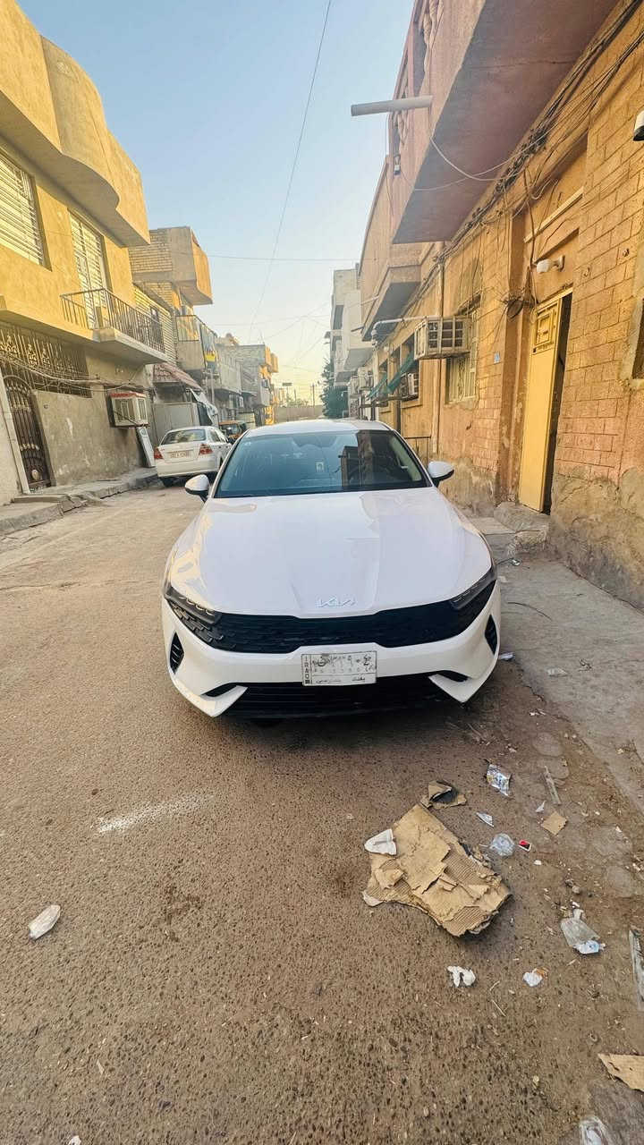 كيا كي فايف 2022
KIA k 5 

اللون( الابيض) فول نضافه✅✨

موديل2022(معوقين)✅✅

وصاحبه موجود الوكاله ثاني يوم

السيارة بيها( جاملغ امامي) وشويه من الباب السايق

فول مواصفات ماعده الفتحه

دخول بصمه ذكي✅

نظام ترحيب اضويه يدات✅

تشغيل عن بعد✅ 

بصمة ابواب✅

حجم المحرك1.6T✈️ (تيربو)✅  

شاشة كبيرة اندرويد اوتو ابل كار✅

سايد بريك بصمه✅

اوتو هولد Auto Hold✅

حساس ضغط الاطارات ✅

 كامره دواره خلفيه ✅

رادار امامي ✅

 اشاير في المرايا✅

رادرات جانبية و خلفيه و اماميه ✅

حساسات خلفيه✅

نقطه العمياء✅

قيادة ذاتيه✅ 

تحديد مسار✅

مثبت سرعه✅ 

توقف ذاتي✅

تبريد شاشة + مناخ منفصل✅

اشاير بالمري ✅

لدترحيب✅ 

لد امامي LED✅

لد خلفي LED✅

جنطه  فتح اوتماتيك عند الوقوف✅ 

اوضاع قياده Drive Mode

نظام سبورت sport✅

 نظام نورملNormal✅

نظام سمارت Smart✅

تحكم ستيرن جهتين✅  

 بعد بيهة مواصفات الفول🔥🔥

مكان السياره بغداد الكرخ

السعر170$

لتواصل ***********
