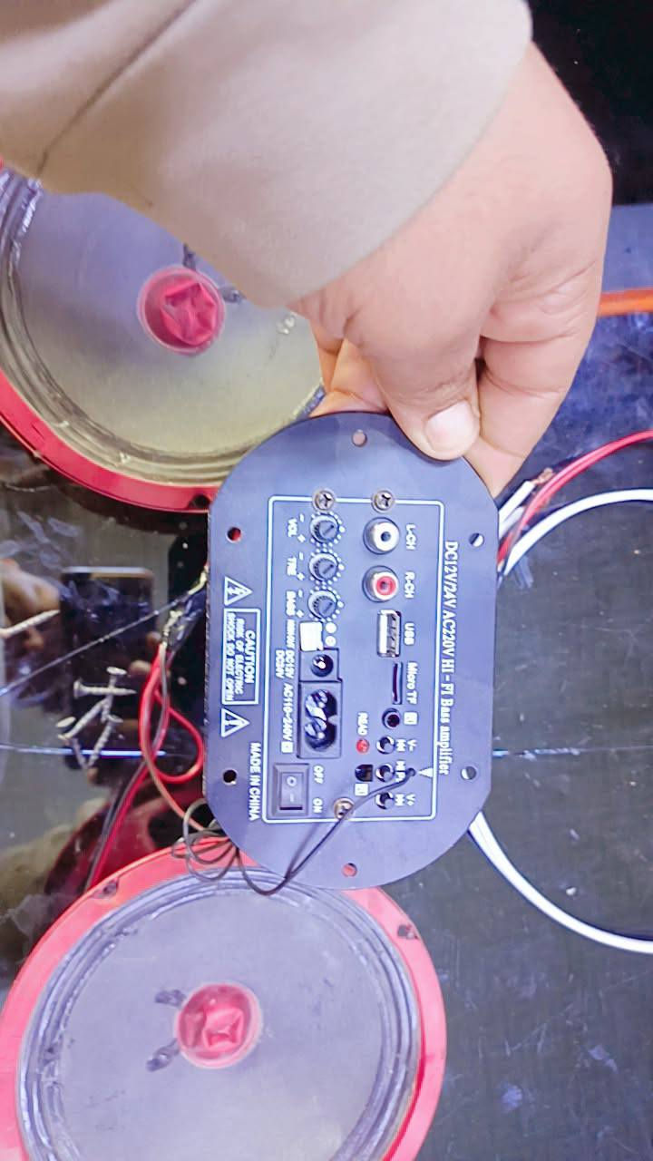 سماعات دمام ب25. ***********
