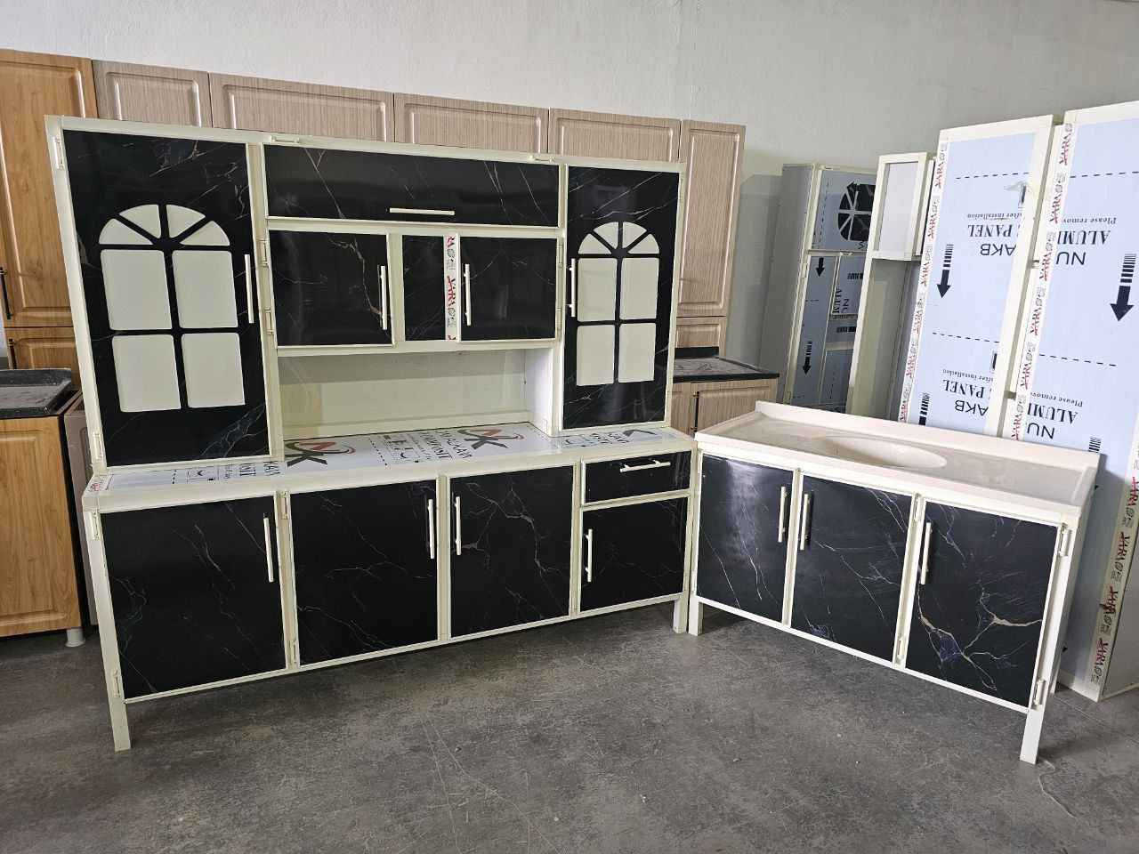 كاونتر ارضي وملحق مترين مع سنك متر و20 مرمر بغداد, العراق


**إذا كنت صاحب هذا الإعلان وتريد حذفه لأي سبب، رجاءا أرسل رسالة إلى الدعم الفني**