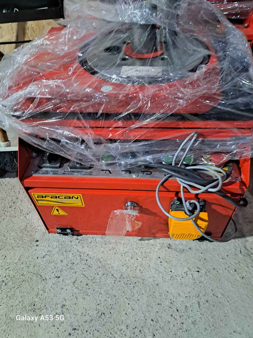 للبيع عواجات٢٠ملم+٢٤ملم مكانهم السليمانيه للتصال ***********او*********** قيس ابوسارا
