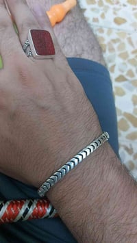 سوار فضة ايطالي 25 غرام السعر 150 قفل للعلم ملبوس قليل 07735935561