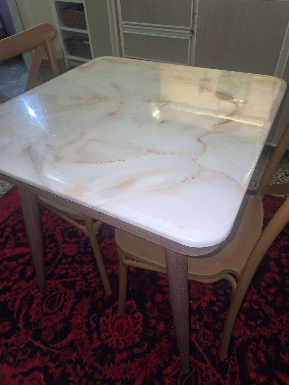 كنتور الالمنيوم ارتفاع ١٩٠وعرضه ٨٠ سعر ١٦٠ الف وميز مرمر وهكيل حديد مع كراسي تركيه اثنين ١٤٠ الف


**إذا كنت صاحب هذا الإعلان وتريد حذفه لأي سبب، رجاءا أرسل رسالة إلى الدعم الفني**