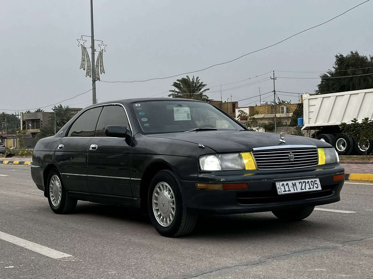 السلام عليكم اخوان 
تيوتا كراون موديل (1991) 
رقم بغداد انكليزي (باسمي) سنويه جديده تحويل مباشر ثاني يوم مكفوله من الكص والنقل جثه والكلبه والعيب الشرعي والضربه السياره بلاديه بدون صبغ مكينه وكير مكفولات شرط تبريد ثلج ❄️ ويه سويج منضومه كامله جديده دواخل جدا نضيفه بطاين أبواب جدد كهربائيات كلهه شغاله حداديه امامي خلفي كله جديد تراي اسفنج 2025 تخم تاير وتخم ويل جدد  سياره جديده ومال بيت جني 
العنوان واسط 
السعر 52 وبيه مجال 
رقم الهاتف ***********
