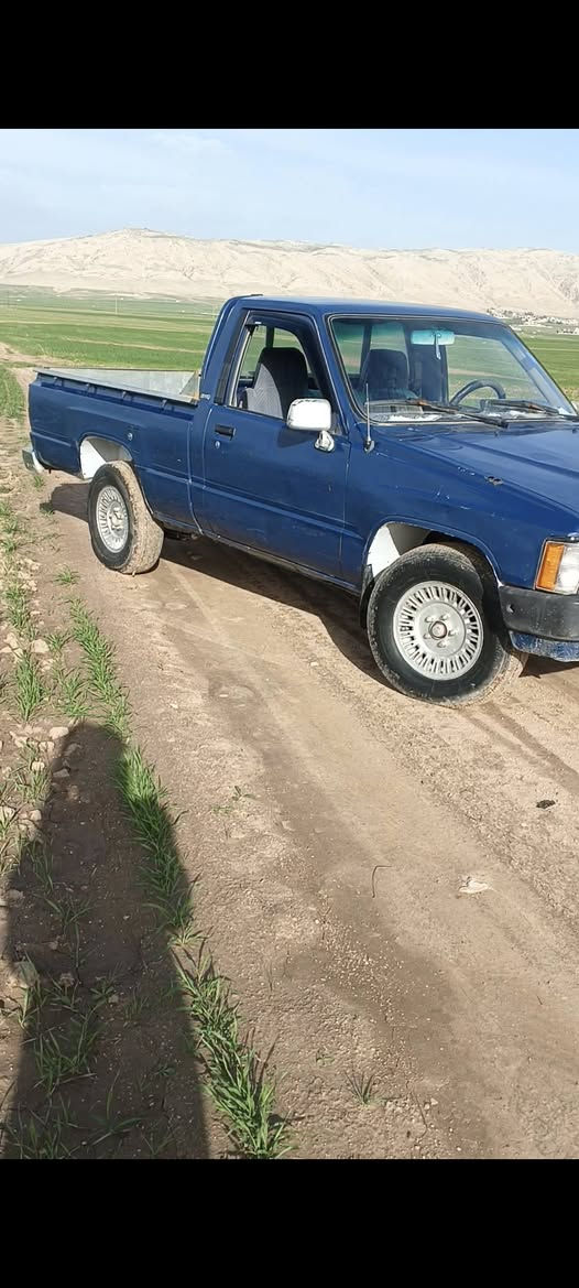 بيكم 85 وضع شركه بيها مكانات صبغ 
شاصي شرط محرك بي نفخ 
بسمي سنويه و هزه وارقام جدد  
السعر 55وبيها مجال قليل
*********** مكان موصل برطله
