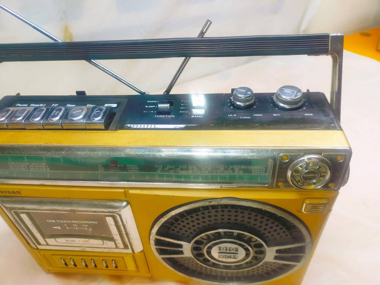 مسجل راديو دبل اريل صناعة صيني مسجل حلو سعره 25 الف دينار يوجد توصيل ...واتس ***********
