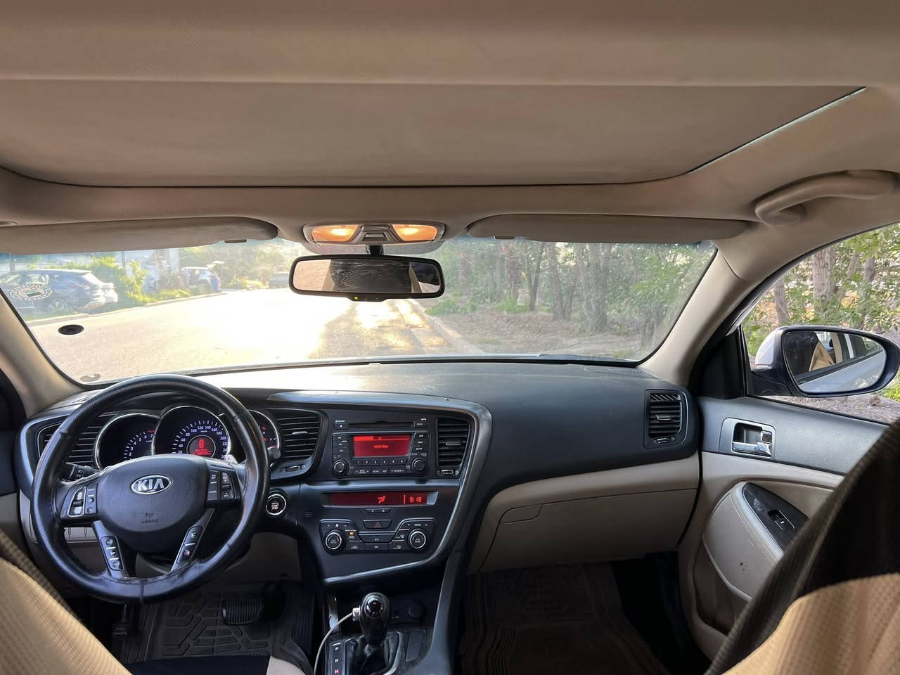 السلام عليكم اوبتما ٢٠١٣ خليجي كامل مواصفات رقم اربيل بأسمي
محرك ٢٤٠٠ دوووش مفتوح
تبريد قطعتين
كراسي جلد 
بيها بارد بالهلال 
صدر امامي خلفي قبل كم شهر  مبدلها
تايرات جديدة
ماشيه ٢٢٠ الف
تفاصيل اكثر اتصل وبيك خير وادلل
***********
السعر ١٣٨ ورقة وبيها مجال
