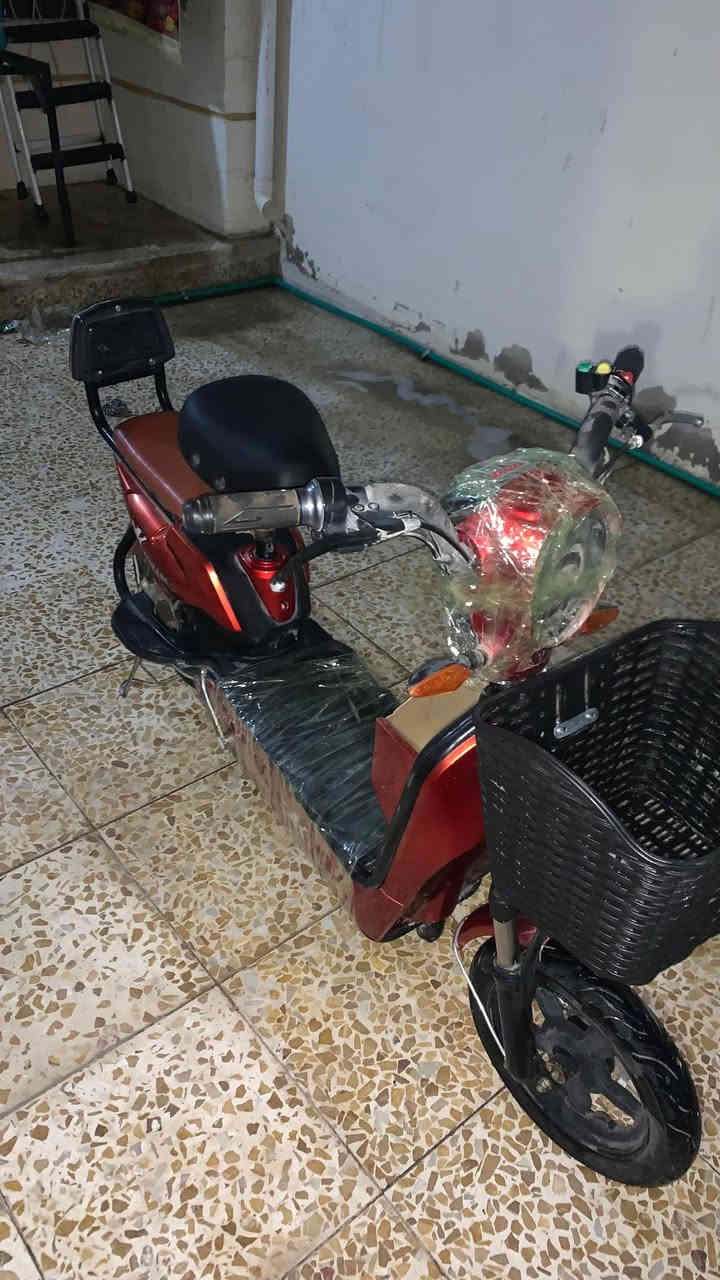 السلام عليكم باسكل شحن للبيع عنوان بعقوبه
السعر 250
4 بطاريات كبيره+جديده وشاحن اصلي 
السرعه 65
للاستفسار واتساب او فيسبوك خاص
***********
