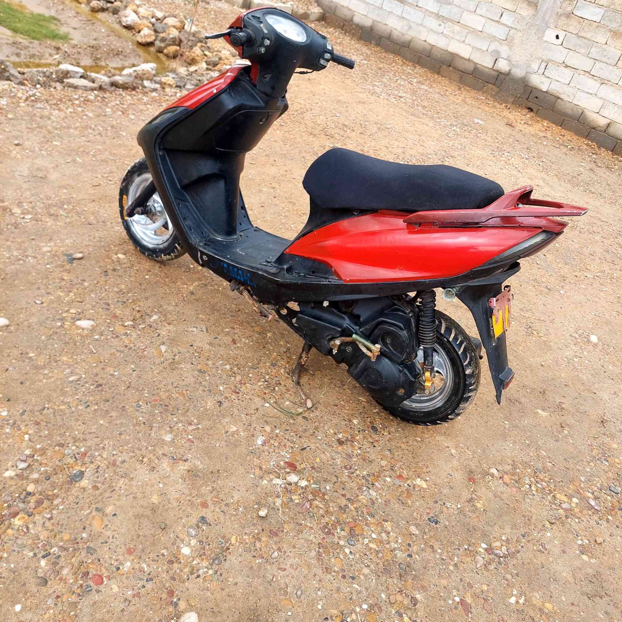 سلام عليكم  
دراجه ماكس 140للبيع نضيفه وشغاله كهربائيات كامله بس باتريهه كاعد. وبيهه ارواق 
السعر275وبيهه مجال 
المكان بغداد


**إذا كنت صاحب هذا الإعلان وتريد حذفه لأي سبب، رجاءا أرسل رسالة إلى الدعم الفني**