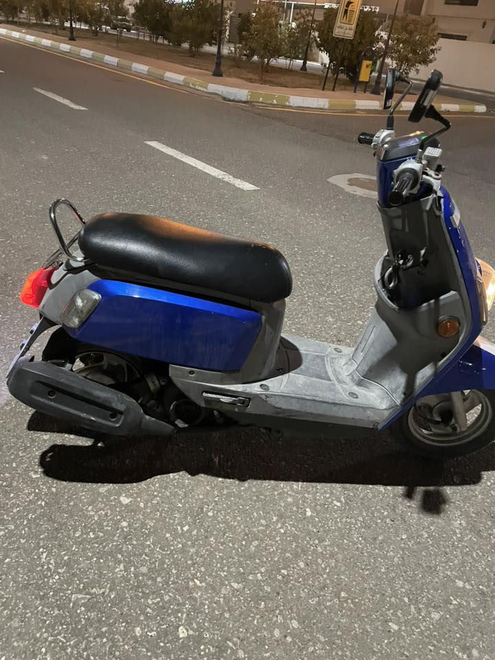 السلام عليكم للبيع ماكس بوليس مصطره نوزل كفاله عامه كفرات اصليه دراجه جديده كلش مكينه خرسه سعر خاص رقمي ***********اتصل عليه وبل خدمه
