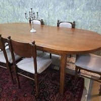 ميز طعام • ٦ كراسي • البنوك بغداد