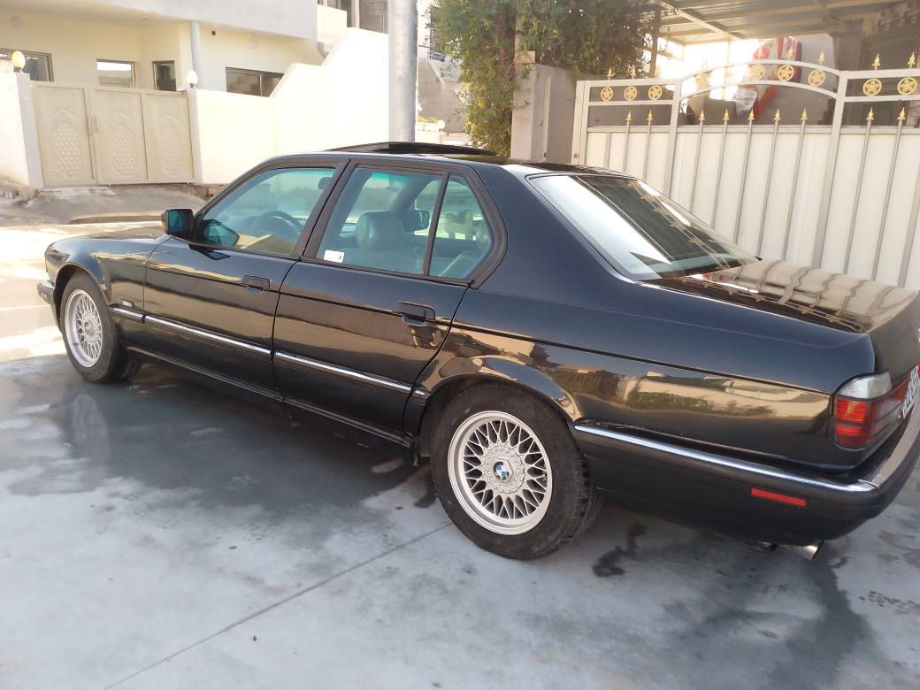 بي أم موديل 1993مكينه 8وجير عادي سنوي جديد لحد2025
***********
*********** كركوك, العراق
