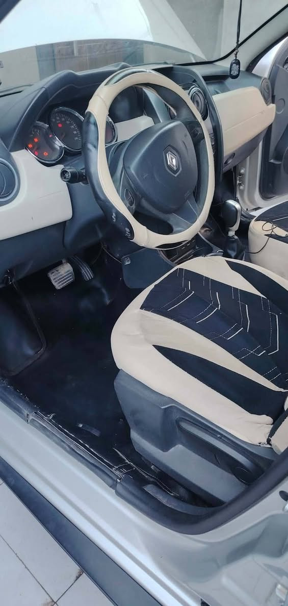 السلام عليكم
رينو داسترا 2018 خليجي
 مكينة كير تبريد كهربائيات وضع شركة كير AT
مكفولة بيها بارد موضح بالسونار وبالصور
ماشيه 167
السعر 82 بي مجال قليل جدا حق الجية
سنوية لل2030
مكان بابل
***********
