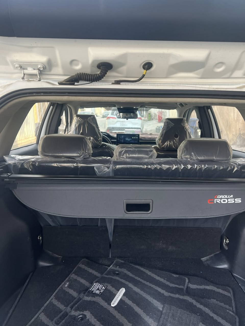 ً�ً
السلام عليكم

كورلا كروز 2025 هايبرد رقم بغداد ابسمي

السياره كفاله عامه ابدون اي ملاحظه مكفوله حتى من الشخط

ماشية ٥٠٠٠ 

مواصفاتهه . فتحه . بصمه 

بصمه بيبان . نظام ترحيب 

انظمه قياده . اشاير بالمري 

تبريد قطعتين . تحديد مسار 

مثبت سرعه. رادار امامي

وبقيه المواصفات المعروفه

السعر ١٧٨

وبيها مجال كلش بسيط

***********

مكاني بغداد
