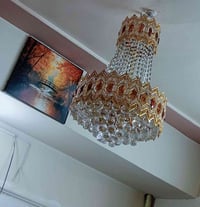 ثريات حجم كبير مكان البنوك سعر١٥٠ وبيها مجال اتصل ع الرقم ٠٧٧٧٥٢٧٦٨٣٩