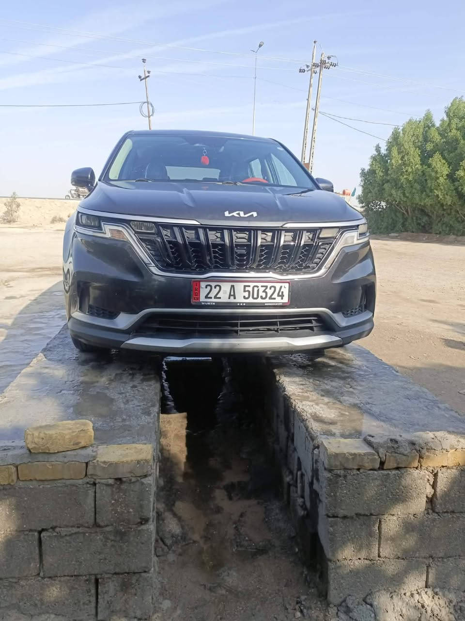 السلام عليكم كيا  سيدونا البيع اجره 2024 حادثه بامريكا الصندوق استفسار على هذا الرقم سعر 240 وبيها مجال***********
