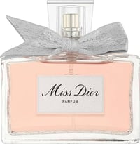 عطور • عرض ٣ قطع • توصيل محافظات