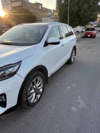 سورنتو 2019 السياره فول مواصفات بنوراما بصمه كشنات جلد وتتدفئه تبريد  ...